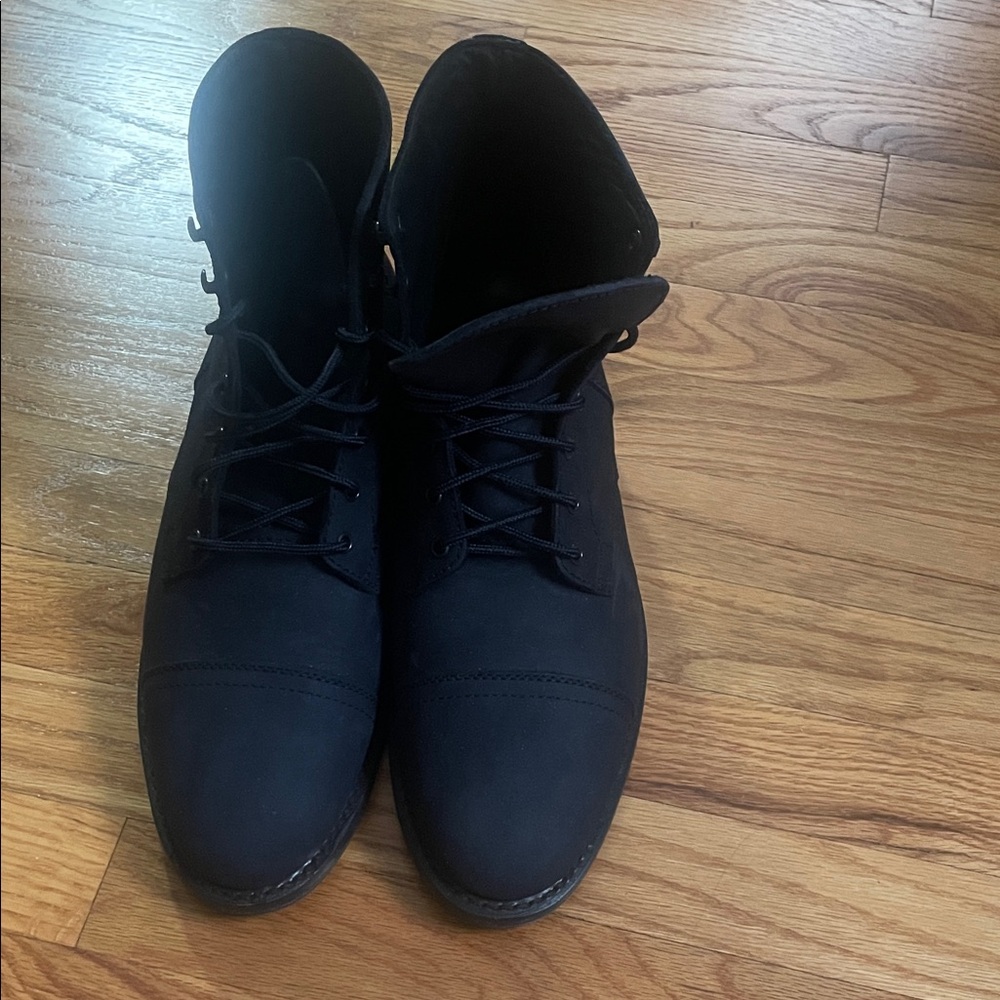 Thursday Boot Captain Marino Matte 11. Excellent condition.
